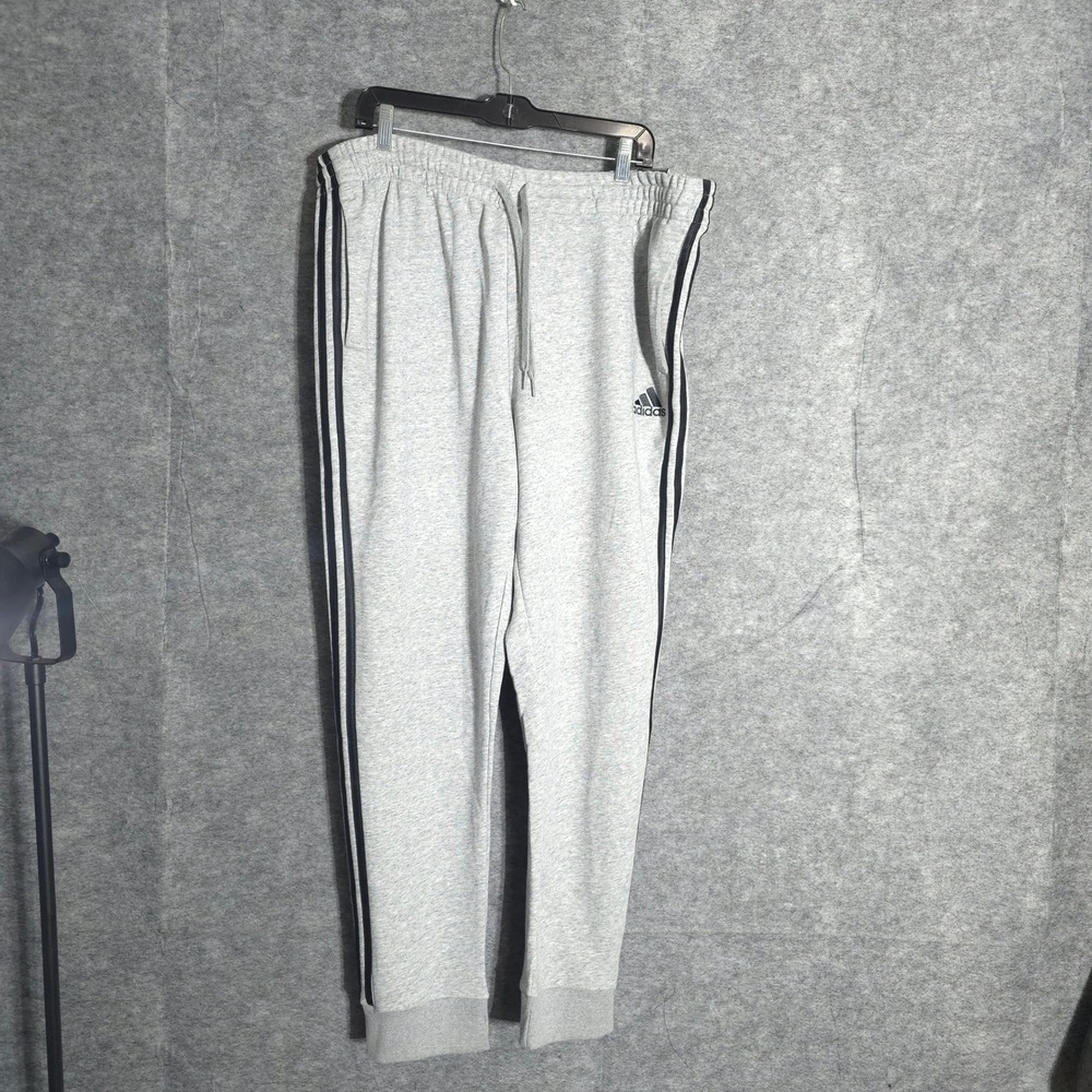 Adidas Jogger Sweatpants Mens 2XL Gray 3-Stripe Tapered Fleece Regular Fit 15957